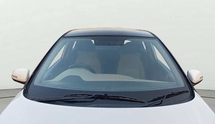 2017 Hyundai Elite i20 ASTA 1.2 (O), CNG, Manual, 1,39,563 km, Front Windshield