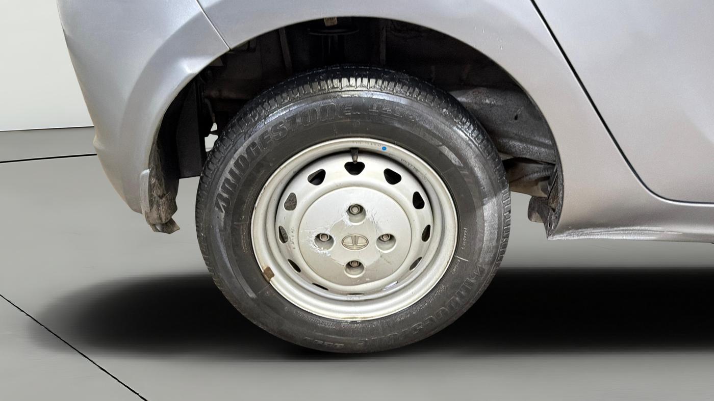 2018 Tata Tiago XM PETROL, Petrol, Manual, 47,355 km, Right Rear Wheel