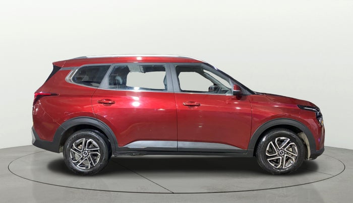 2023 KIA CARENS PRESTIGE PLUS 1.5 PETROL IMT 7 STR, Petrol, Manual, 5,561 km, Right Side View