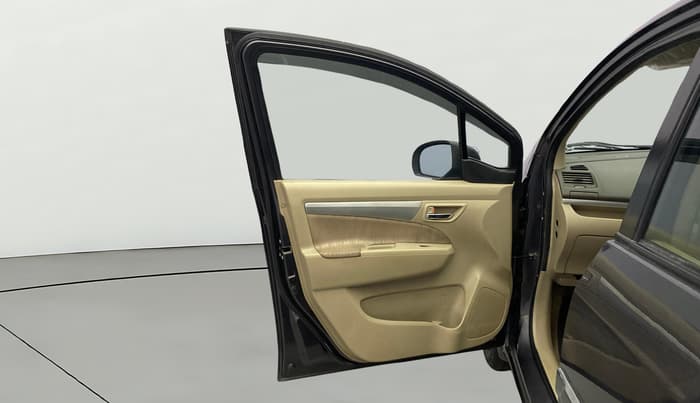 2014 Maruti Ertiga VXI, Petrol, Manual, 90,383 km, LHS Front Door