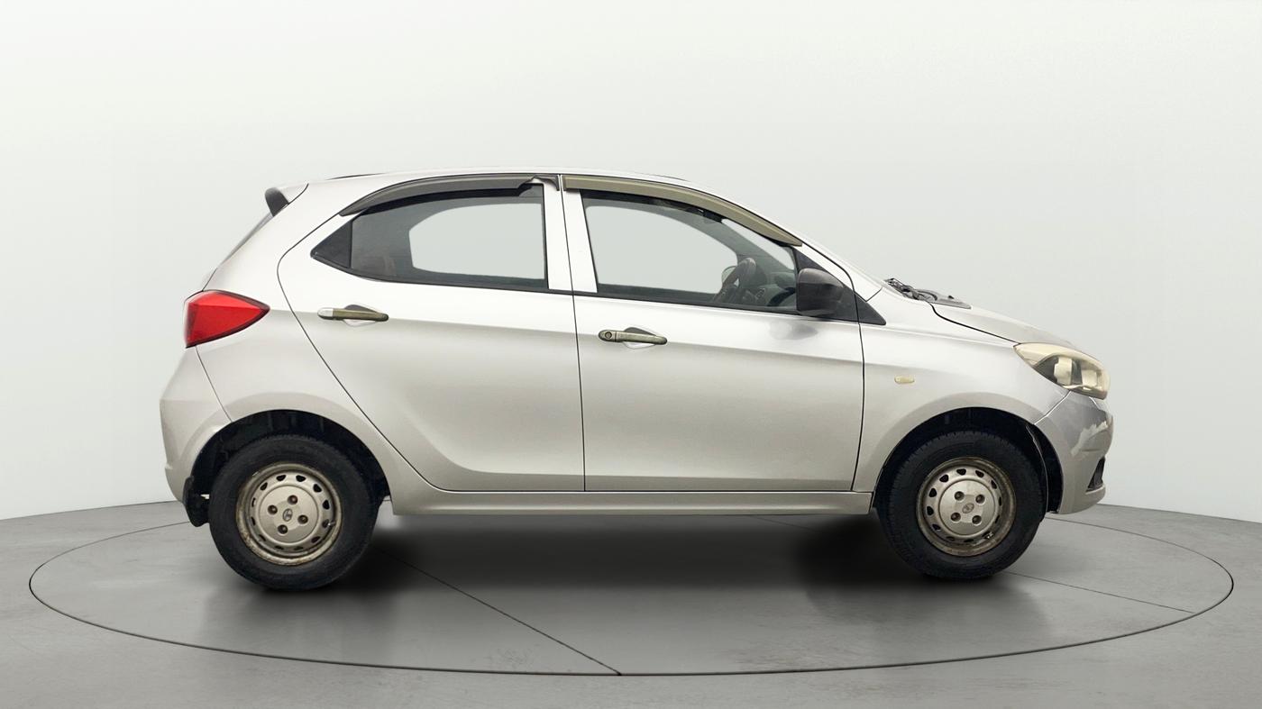 2019 Tata Tiago XM PETROL, Petrol, Manual, 30,358 km, Right Side View