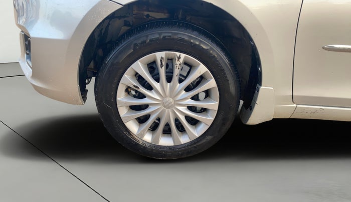 2017 Maruti Ciaz VXI+, CNG, Manual, 1,19,601 km, Left Front Wheel