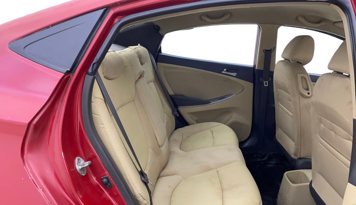 2017 Hyundai Verna FLUIDIC 4S 1.4 VTVT, CNG, Manual, 1,05,023 km, Right Side Rear Door Cabin