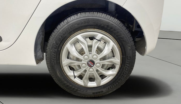 2017 Hyundai Eon ERA + SE, Petrol, Manual, 67,809 km, Left Rear Wheel