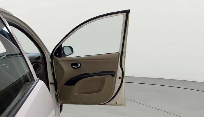 2014 Hyundai i10 SPORTZ 1.1, Petrol, Manual, 96,969 km, RHS Front Door