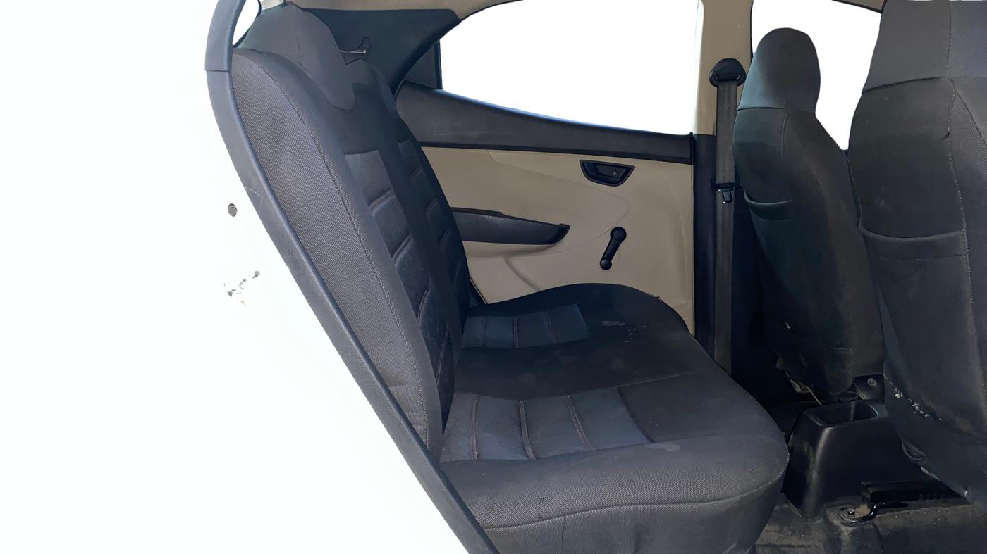 2015 Hyundai Eon ERA +, Petrol, Manual, 1,10,980 km, Right Side Rear Door Cabin