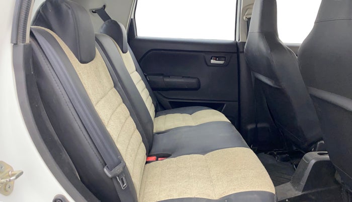 2022 Maruti New Wagon-R VXI 1.0, Petrol, Manual, 30,961 km, Right Side Rear Door Cabin