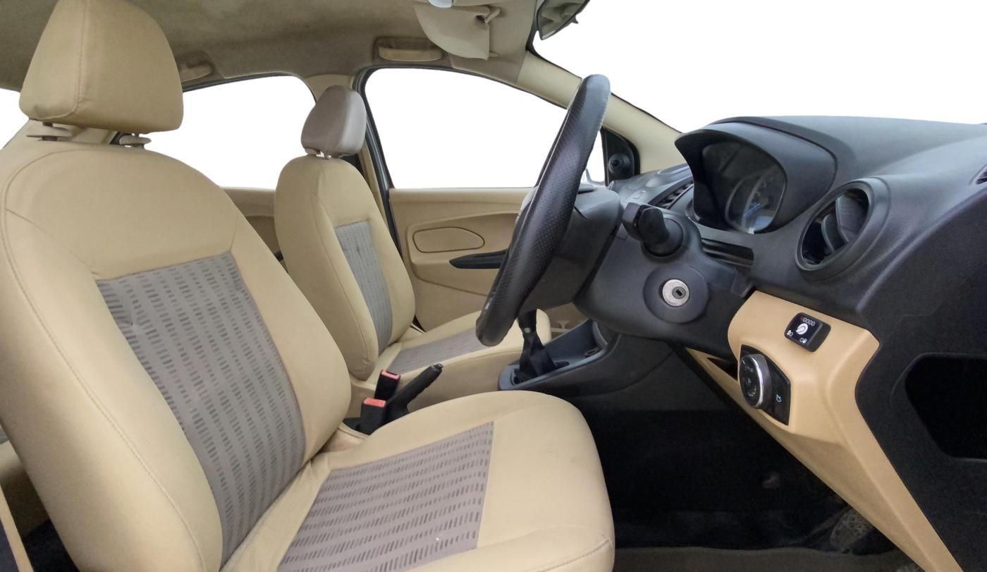 2015 Ford Figo Aspire AMBIENTE 1.2 PETROL, CNG, Manual, 1,08,212 km, Right Side Front Door Cabin