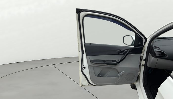 2020 Tata Tiago XE PETROL, CNG, Manual, 26,025 km, LHS Front Door