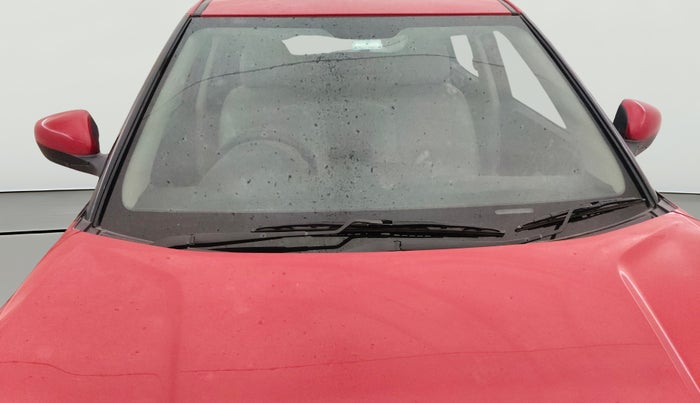 2022 Mahindra XUV300 W6 1.2 PETROL AMT, Petrol, Automatic, 30,959 km, Front Windshield