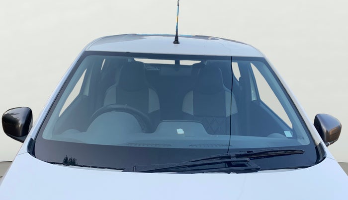 2016 Renault Kwid RXL, Petrol, Manual, 66,887 km, Front Windshield