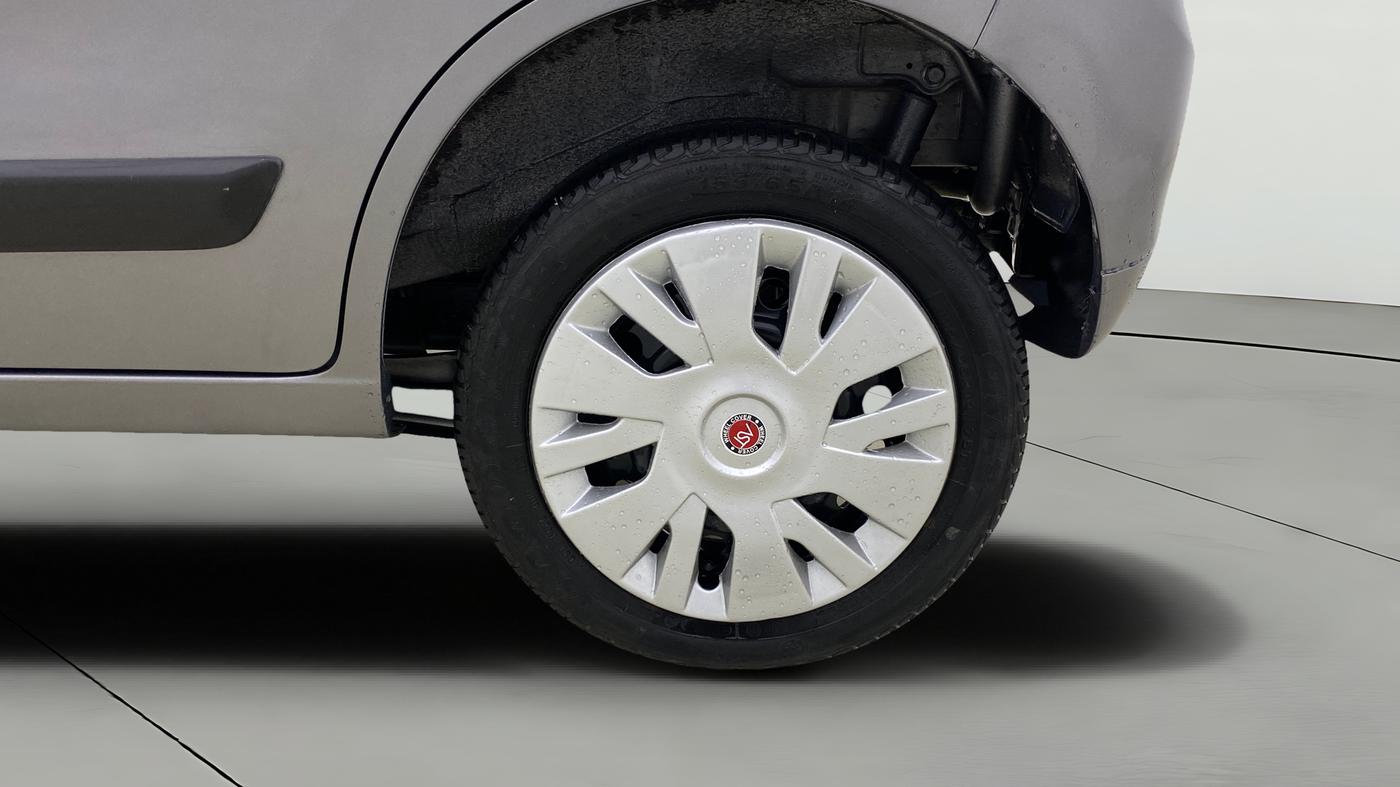 2016 Maruti Wagon R 1.0 VXI, Petrol, Manual, 18,875 km, Left Rear Wheel