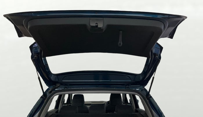 2025 Skoda KUSHAQ  Signature 1.0L TSI MT , Petrol, Manual, 7,939 km, Boot Door Open