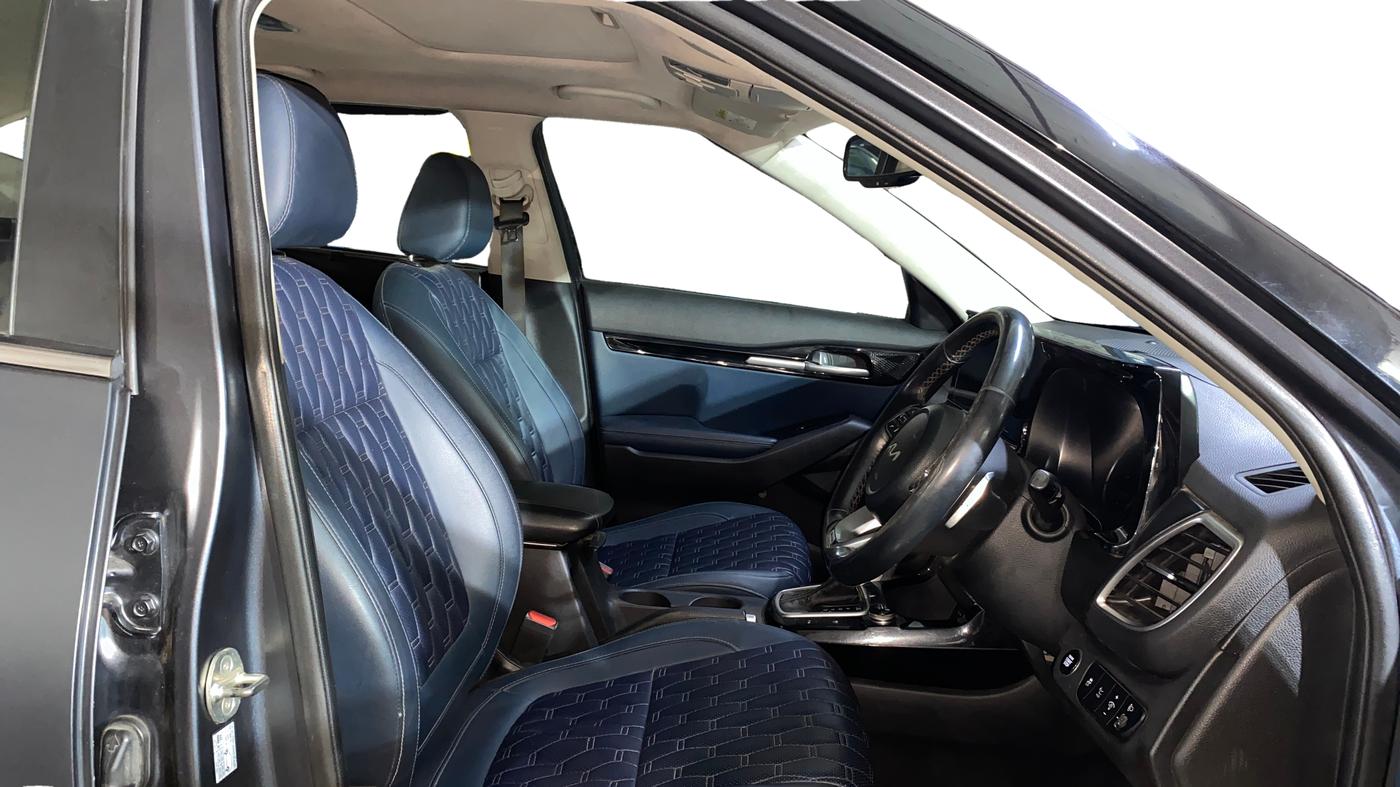 2021 KIA SELTOS X LINE 1.4 PETROL DCT, Petrol, Automatic, 71,878 km, Right Side Front Door Cabin