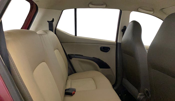 2014 Hyundai i10 MAGNA 1.1, Petrol, Manual, 48,213 km, Right Side Rear Door Cabin