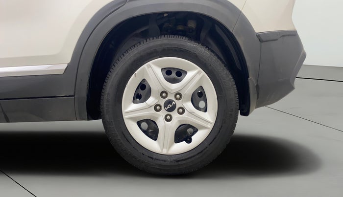 2022 KIA SELTOS HTE 1.5 DIESEL, Diesel, Manual, 62,750 km, Left Rear Wheel