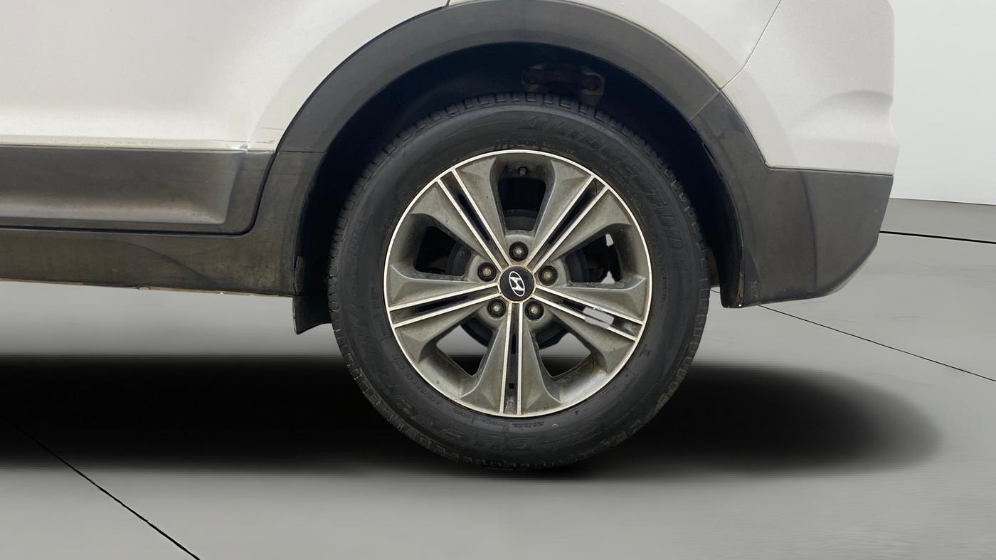 2017 Hyundai Creta SX PLUS AT 1.6 PETROL, Petrol, Automatic, 1,27,777 km, Left Rear Wheel