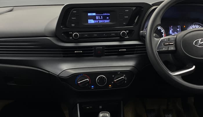 2022 Hyundai NEW I20 MAGNA 1.2 MT, Petrol, Manual, 27,599 km, Air Conditioner