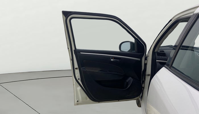 2012 Maruti Swift VXI, Petrol, Manual, 1,02,578 km, LHS Front Door