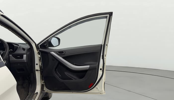 2022 Tata NEXON XM SUNROOF PETROL, Petrol, Manual, 24,073 km, RHS Front Door