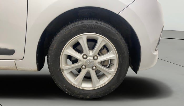 2014 Hyundai Grand i10 ASTA AT 1.2 KAPPA VTVT, Petrol, Automatic, 35,207 km, Right Front Wheel