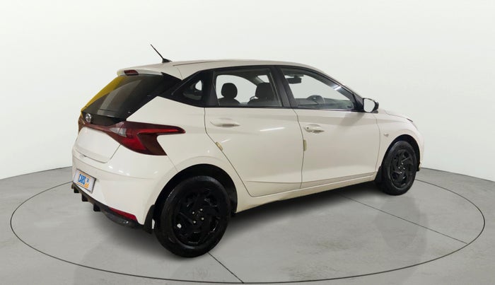 2020 Hyundai NEW I20 MAGNA 1.2 MT, Petrol, Manual, 67,908 km, Right Back Diagonal