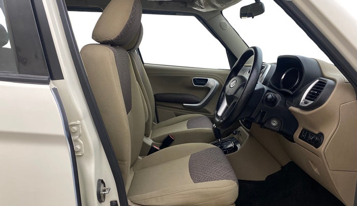 2017 Mahindra TUV300 T8 AMT, Diesel, Automatic, 55,159 km, Right Side Front Door Cabin