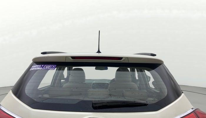 2021 Mahindra XUV300 W8 (O) 1.5 DIESEL AMT, Diesel, Automatic, 1,36,386 km, Rear Windshield