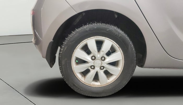 2013 Hyundai i20 SPORTZ 1.2, Petrol, Manual, 93,402 km, Right Rear Wheel