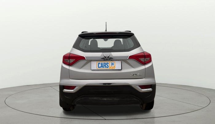 2023 Mahindra XUV300 W6 1.2 PETROL, Petrol, Manual, 38,391 km, Back/Rear