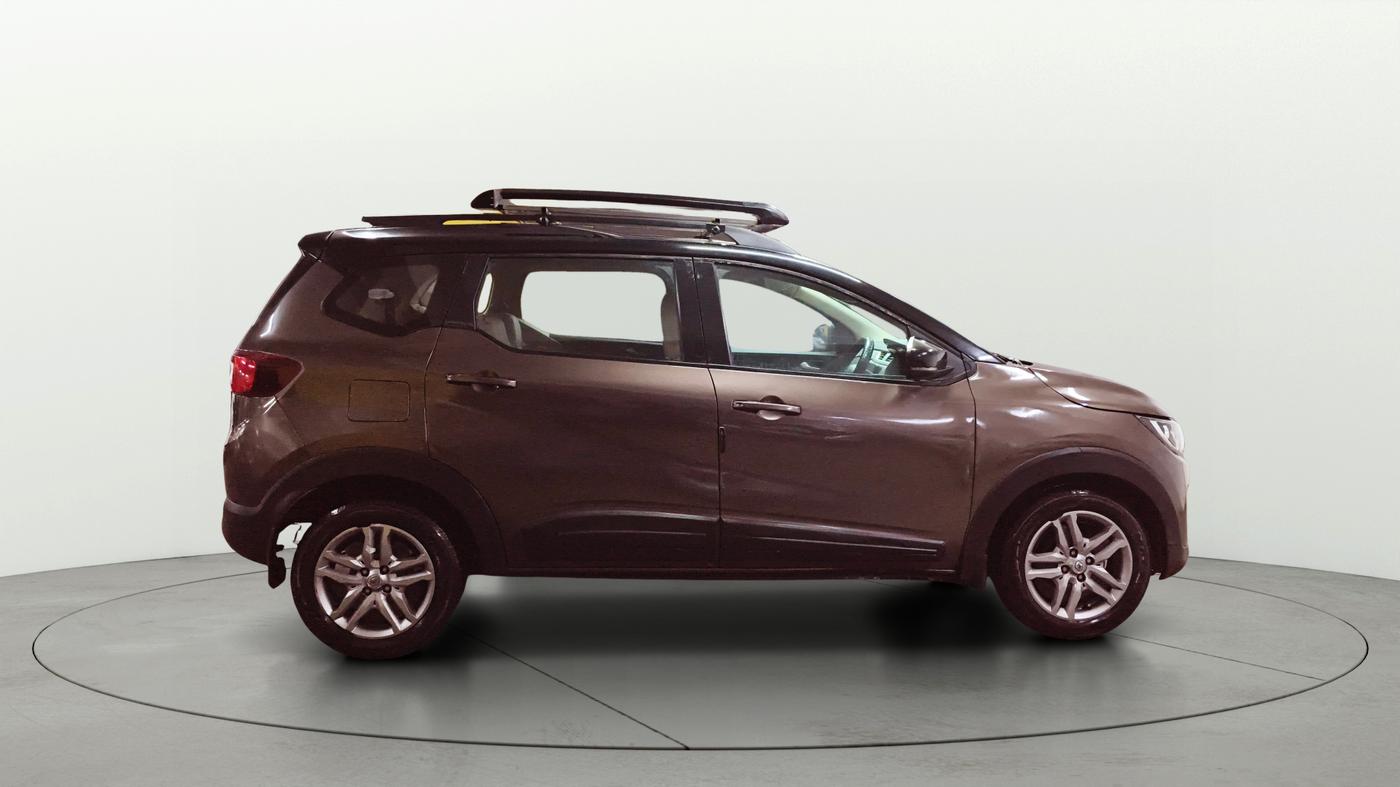 2021 Renault TRIBER RXZ, Petrol, Manual, 51,749 km, Right Side View