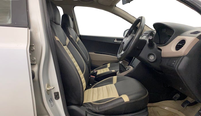 2014 Hyundai Xcent S (O) 1.2, Petrol, Manual, 68,104 km, Right Side Front Door Cabin