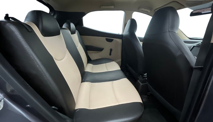 2014 Hyundai Eon ERA +, Petrol, Manual, 52,965 km, Right Side Rear Door Cabin