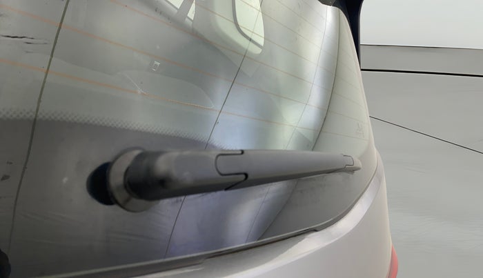 2022 MG HECTOR PLUS SUPER 1.5 PETROL TURBO HYBRID MT 7-STR, Petrol, Manual, 22,736 km, Rear Wiper