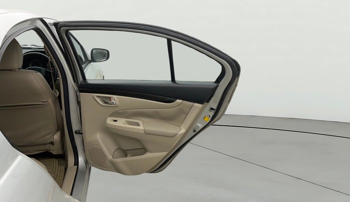 2015 Maruti Ciaz ZXI, Petrol, Manual, 92,340 km, RHS Rear Door