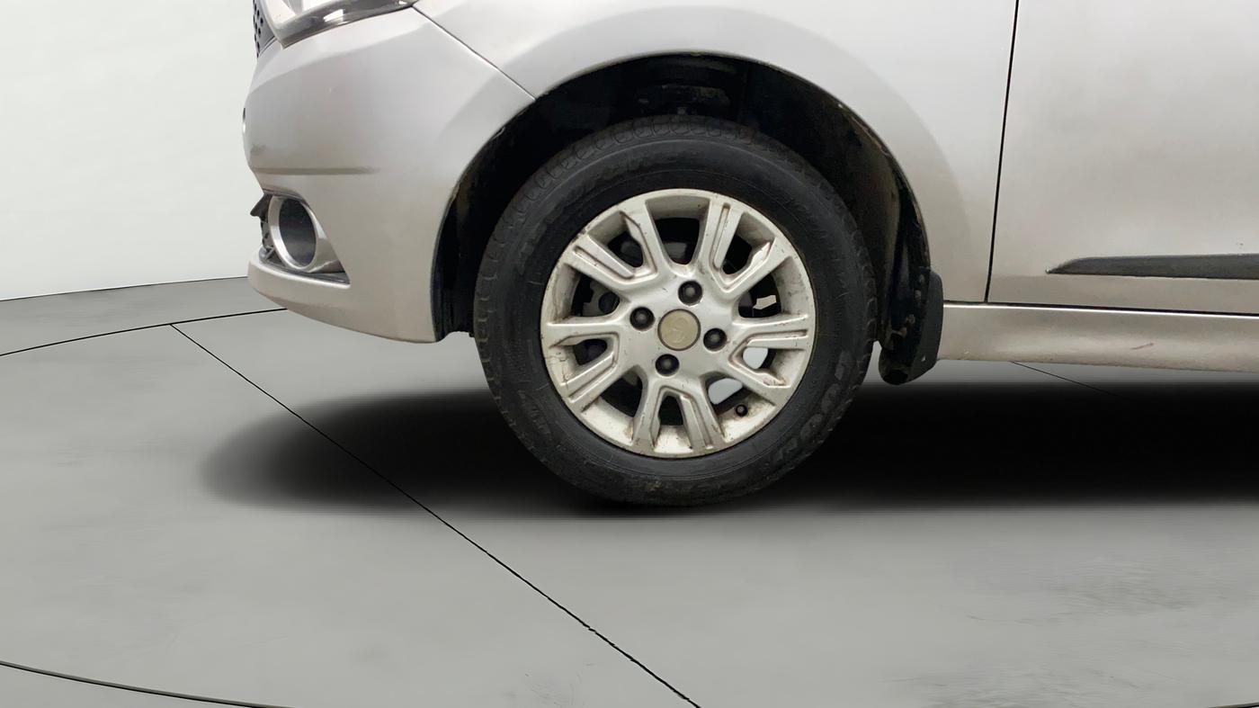 2017 Tata Tiago XZA PETROL, Petrol, Automatic, 68,398 km, Left Front Wheel