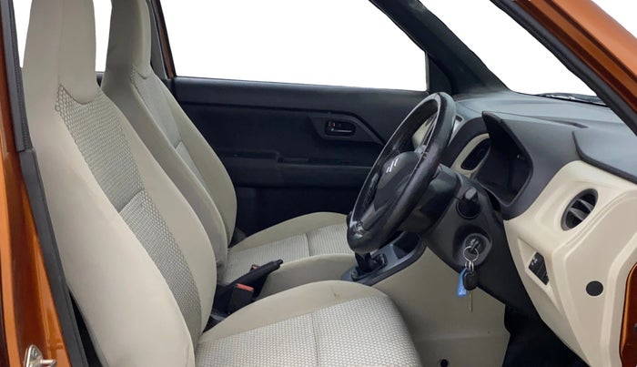 2021 Maruti New Wagon-R LXI CNG 1.0, CNG, Manual, 1,08,042 km, Right Side Front Door Cabin