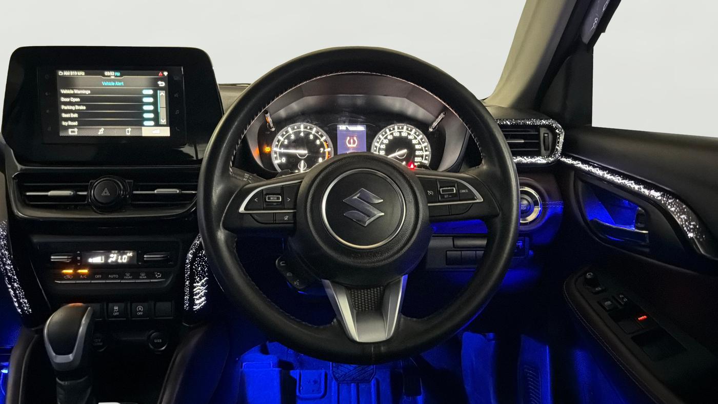 2025 Maruti Grand Vitara DELTA SMART HYBRID AT, Petrol, Automatic, 6,635 km, Steering Wheel Close Up
