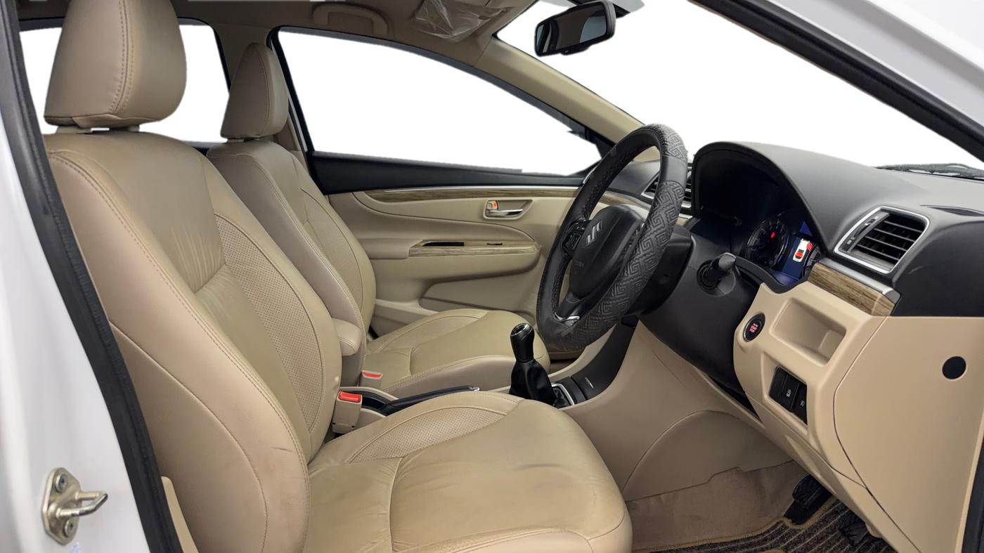 2021 Maruti Ciaz ALPHA 1.5 SHVS PETROL, CNG, Manual, 29,377 km, Right Side Front Door Cabin
