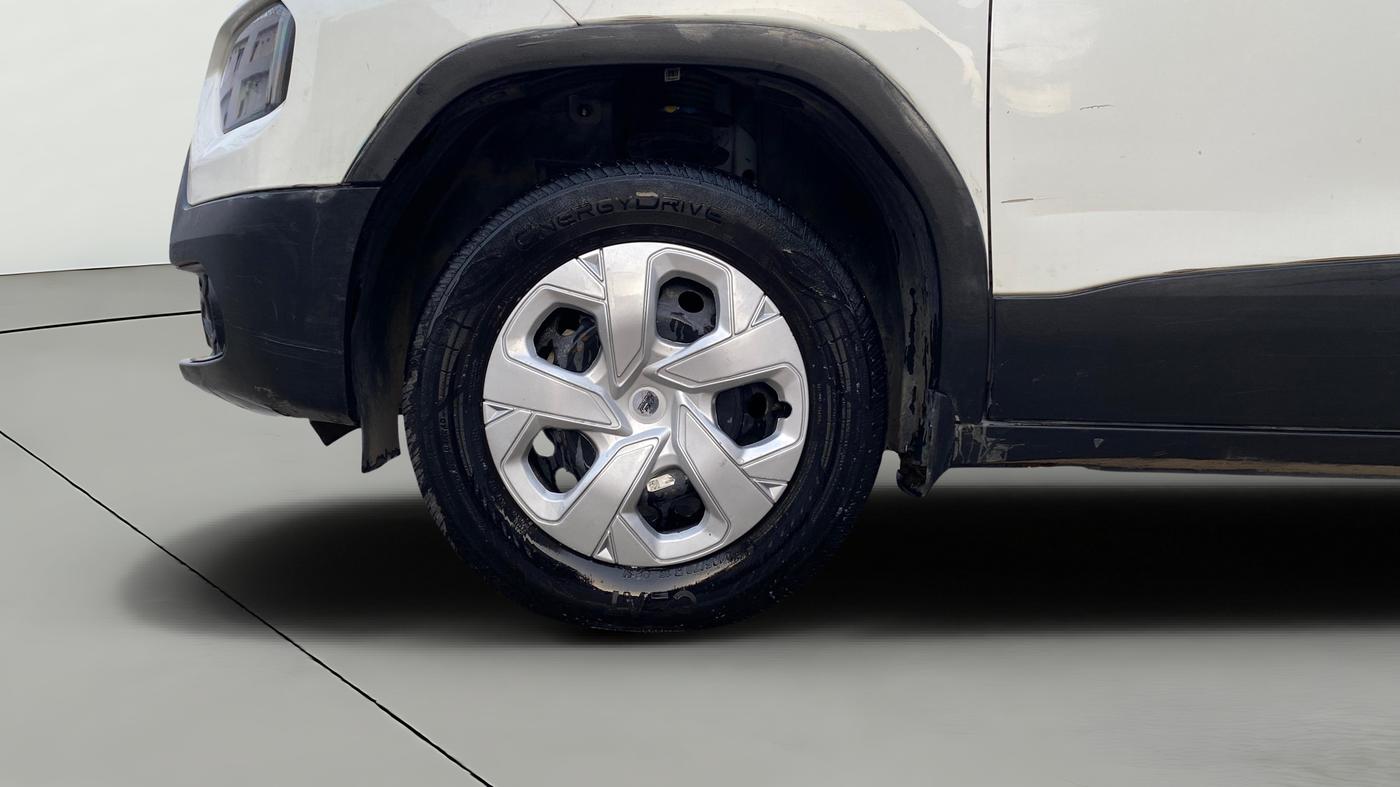 2024 Tata PUNCH ADVENTURE MT CNG , CNG, Manual, 31,404 km, Left Front Wheel
