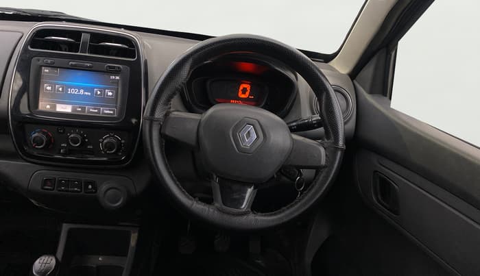 2016 Renault Kwid RXT 1.0 AMT, Petrol, Automatic, 38,537 km, Steering Wheel Close Up