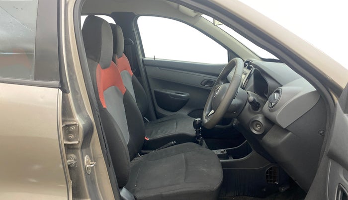 2016 Renault Kwid RXT 0.8, Petrol, Manual, 55,533 km, Right Side Front Door Cabin