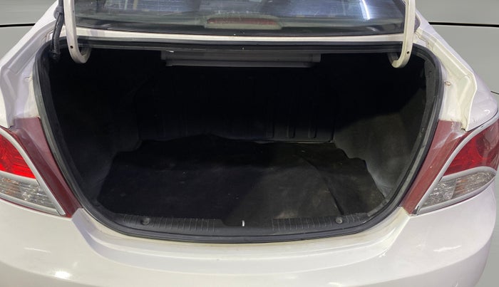 2014 Hyundai Verna FLUIDIC 1.6 CRDI SX, Diesel, Manual, 1,11,484 km, Boot Open Zoomed View