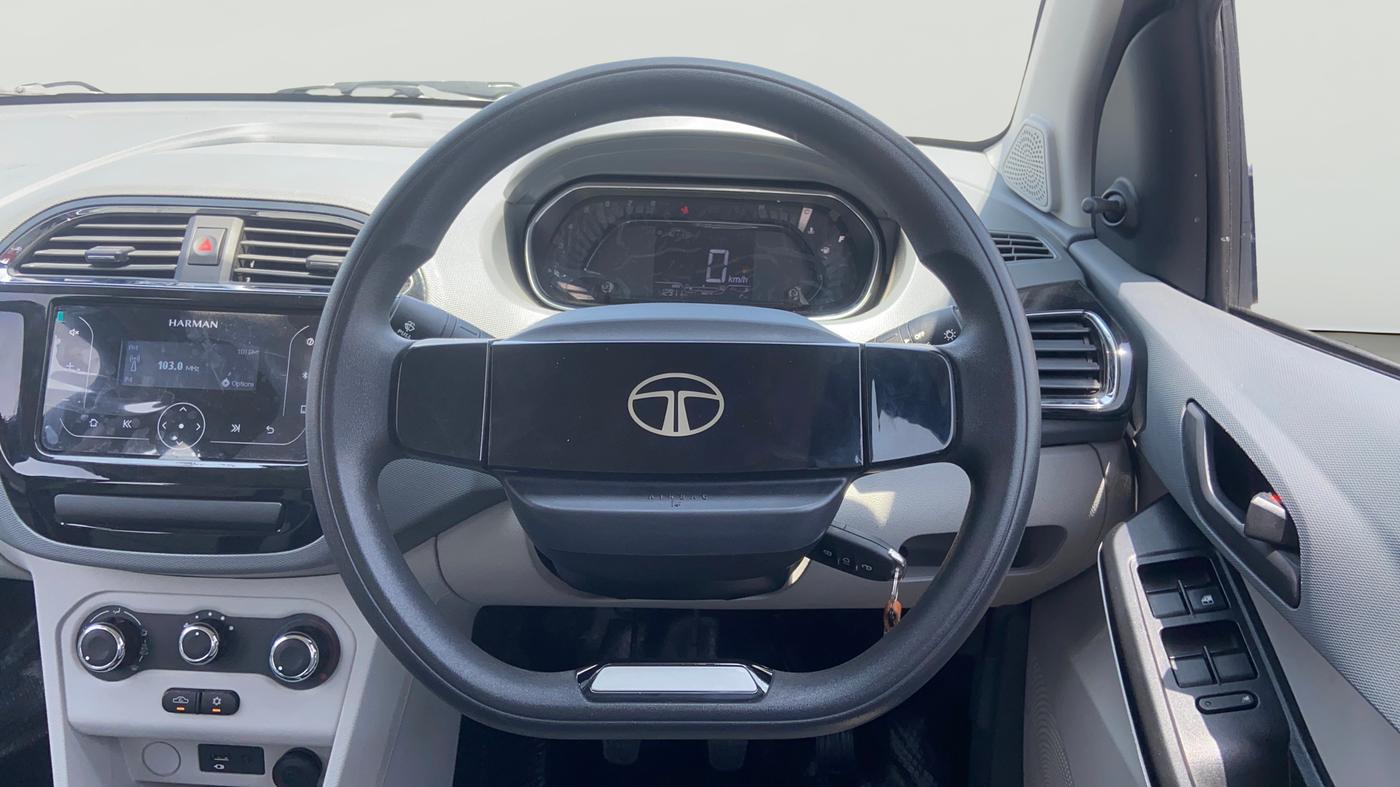 2025 Tata Tiago XM PETROL, Petrol, Manual, 12,894 km, Steering Wheel Close Up