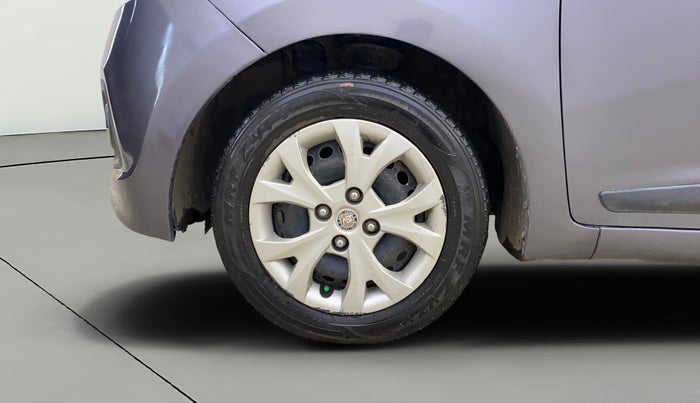 2016 Hyundai Grand i10 SPORTZ 1.2 KAPPA VTVT, Petrol, Manual, 35,876 km, Left Front Wheel