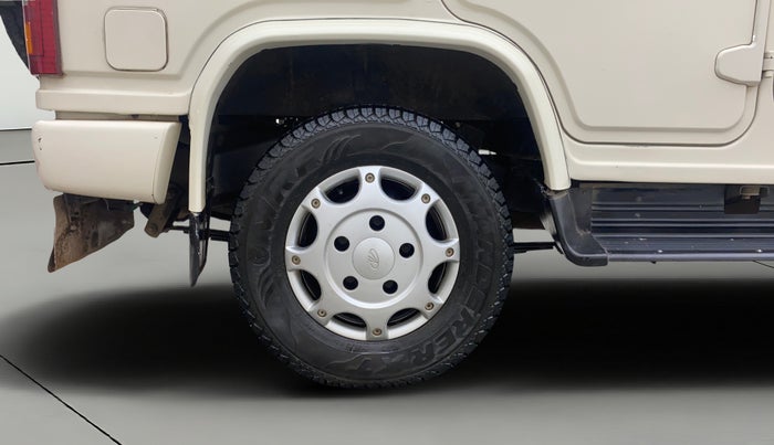 2018 Mahindra Bolero POWER PLUS SLE, Diesel, Manual, 1,08,036 km, Right Rear Wheel