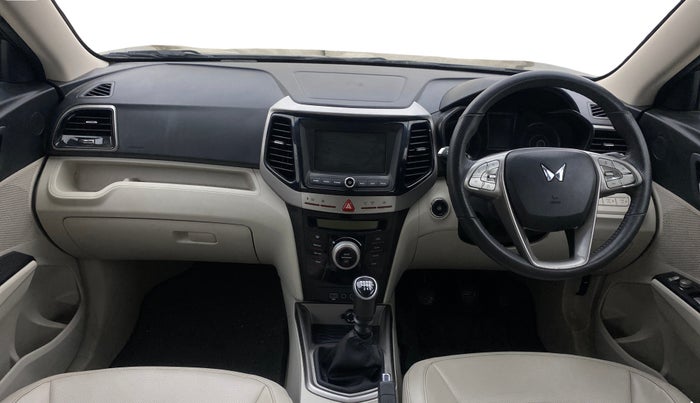 2022 Mahindra XUV300 W8 (O) 1.2 PETROL, Petrol, Manual, 47,398 km, Dashboard