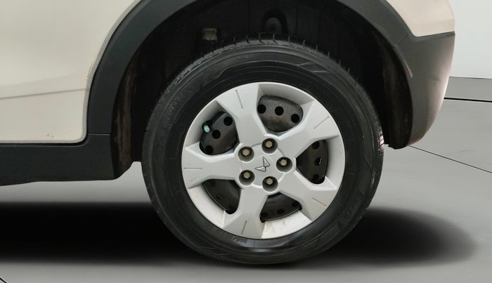 2023 Mahindra XUV300 W6 1.5 Diesel, Diesel, Manual, 95,027 km, Left Rear Wheel