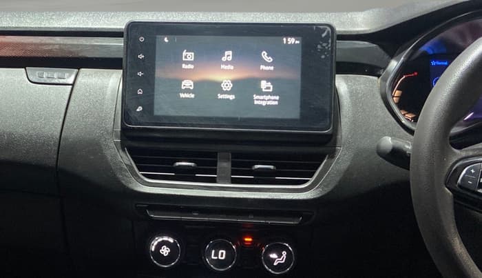 2022 Renault Kiger RXZ AMT DUAL TONE, Petrol, Automatic, 44,362 km, Air Conditioner