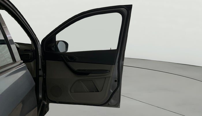 2019 Tata Tiago XZA PETROL, Petrol, Automatic, 52,445 km, RHS Front Door